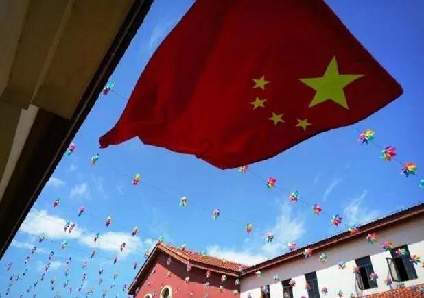 惊险!重庆溶洞失联9人获救,这些人在失联的期间经历了什么?-智能问答网页,快速解答你的问题
